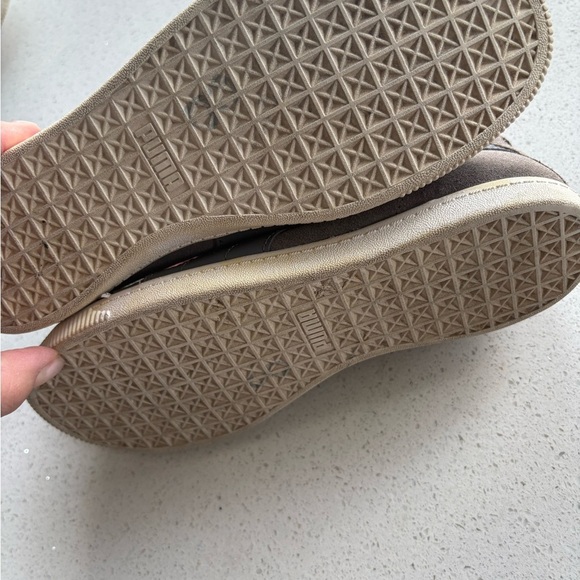 Puma Sneakers- ladies size 7.5 - Picture 3 of 4